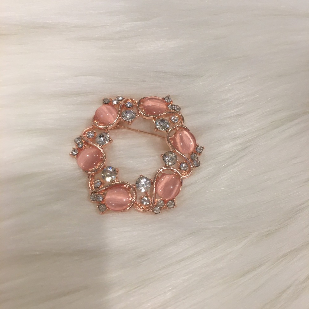 Brooch No:43